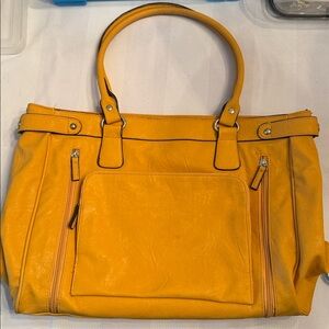 BUENO purse tote mustard color leather like  🐈‍⬛